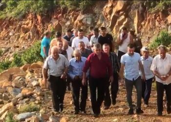 Ish-kryetari i bashkisë në burg, banorët e Fushë-Arrëzit duan lirimin –