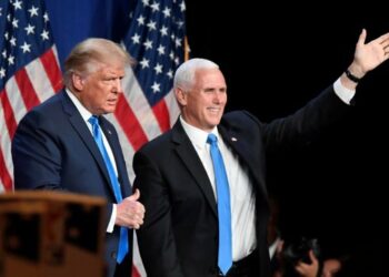 Ish-zëvendëspresidenti Pence mund të dëshmojë në gjyq kundër Trump –