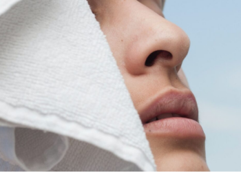 Mjekët bëjnë transplantin e hundës të printuar në 3D –