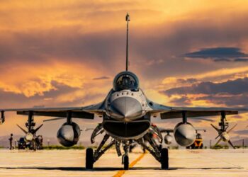 SHBA e vendosur, Ukraina do marrë F-16-at kur të… –