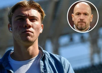 United duhet të shtyjë zyrtarizimin e “Haalandit të ri” –