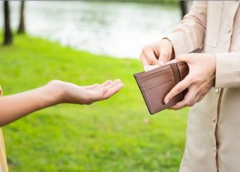 Ja disa mënyra për t’i kërkuar dikujt paratë që të ka borxh –