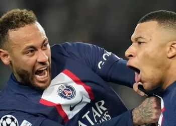 Një “Like” kontrovers “zbulon” plagët e vjetra në Paris –