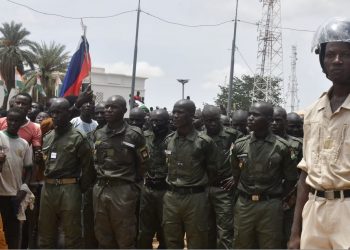 Blloku afrikan thotë se ka një plan për ndërhyrje në Niger –