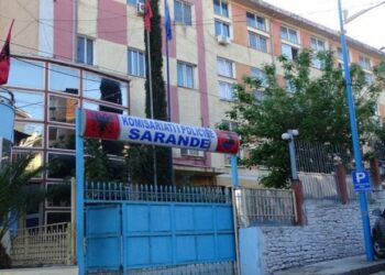 Vidhte pompat e ujit të pallatave në Sarandë, arrestohet –