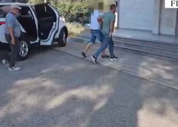 Vjedhja nën kërcënimin e armës, kapet pas 11 vitesh 46-vjeçari –