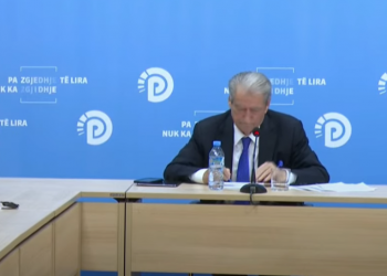 A do të krijoni një parti të re? Ja ç’thotë Berisha –