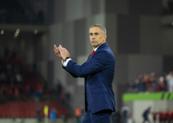 Nga ekipi pres që… –