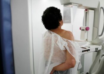 Inteligjenca Artificiale ndihmon në diktimin e kancerit të gjirit –