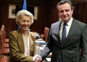 Von der Leyen i kërkon Kurtit uljen e tensioneve në veri –