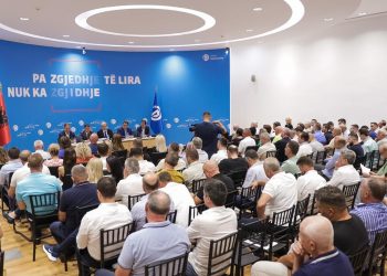 Diskutimet në Këshillin Kombëtar të PD, çfarë u tha për Bashën dhe… –