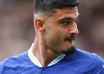 Chelsea i thotë “JO” ofertës së Milan për Brojën –