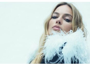 Një nga femrat më të bukura hipnotizon me fotot e fundit –