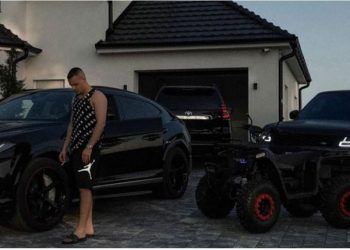 Don Xhoni tregon makinat lukzose të parkuara në oborrin e shtëpisë –