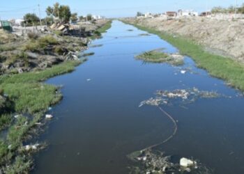 Durrësi, ‘Dubai i vogël i Mesdheut’ që qelbet era m… –