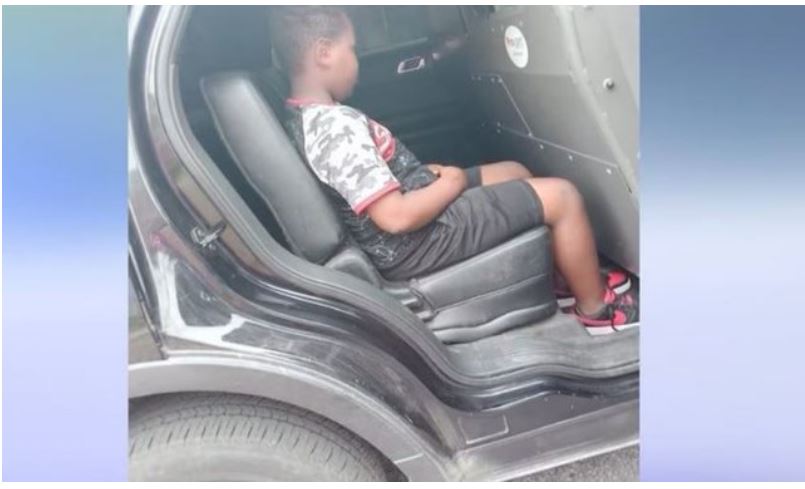 Ndodh në SHBA, 10-vjeçari arrestohet se urinoi në makinë –