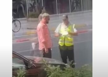 VIDEO/ Luizt i vendosin gjobë, e merr me sportivitet –