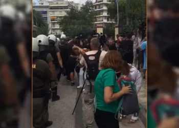 Seanca ndaj huliganëve që vranë tifozin në Greqi, tensione në Gjykatë