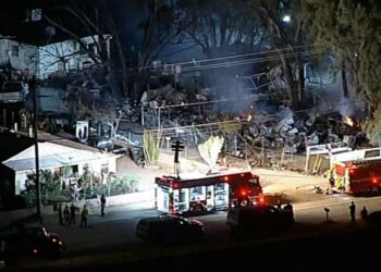 Rrëzohet helikopteri zjarrfikës, humbin jetën 3 persona (VIDEO) –