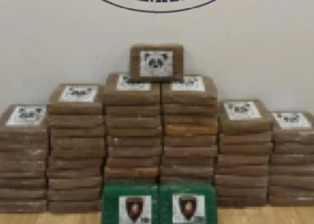 Kapet 64 kg kokainë e pastër në portin e Pireut e ardhur nga Ekuadori –