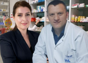 Ogerta Manastirliu i jep 1.3 MLD Lekë pa garë Skënder Lufit –