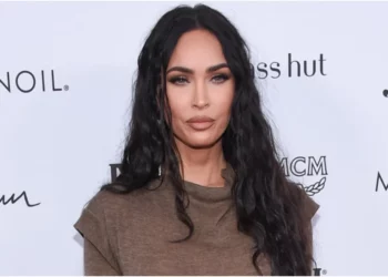Megan Fox “i bën gjëmën” burrave me librin e ri –