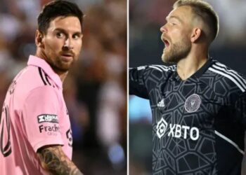 Kritikoi ardhjen e Messit, Interi largon portierin –