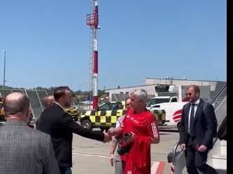 Skuadra e Romës mbërrin në Tiranë, përballet me Partizanin sonte –