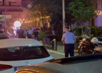 Britma dhe vajza të gjakosura, dalin pamjet nga sherri në Prishtinë –