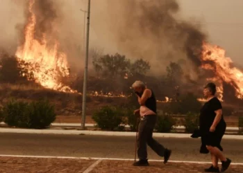 Zjarret dalin jashtë kontrollit në Greqi –