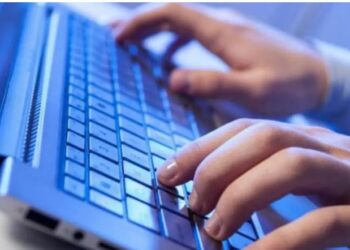 Kritikoi luftën në Ukrainë, blogeri rus dënohet 8 vjet burg –