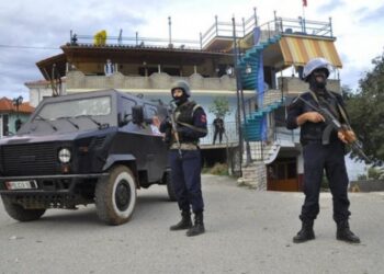 FNSH zbarkojnë në Vlorë, ja çfarë kërkon policia –