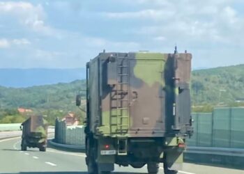 Ushtria serbe largohet nga kufiri me Kosovën? –
