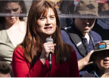 Ylli i filmave të “Harry Potter” bëhet nënë –