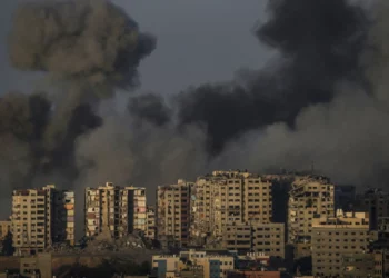 Egjipti, Izraeli e SHBA bien dakord për daljen e amerikanëve nga Gaza –