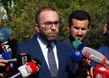 Na i mbyllën rrugët –