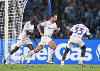 Napoli “rrëshket” në “Maradona”, Fiorentina i jep leksion si fitohet –