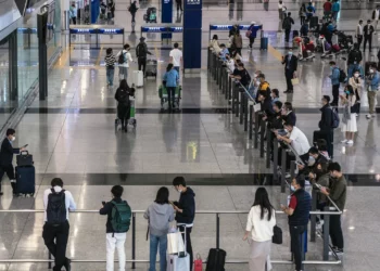 U kap me armë në aeroport, arrestohet senatori amerikan –