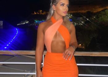 “Mos e nxirr shumë b*thën”, moderatorja shqiptare shpërthen keq ndaj komentuesve –