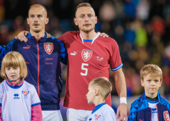 Mos lejoni goditjet nga distanca të shqiptarëve –