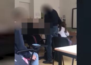 VIDEO/ Ndodh në Lezhë, mësuesi rreh nxënësin –