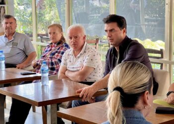 Mirëpresim të gjithë ata që duan një parti moderne –