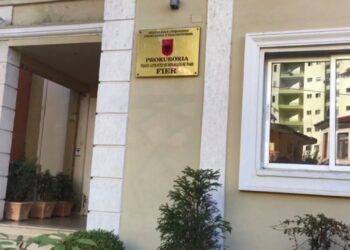 Prokuroria e Fierit sekuestron mbi 3 mln euro pasuri, dyshohet se… –