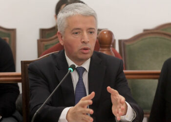 Shqipëria të përgatitet edhe për opsionin e luftës në… –