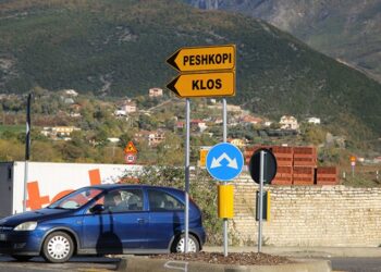 Do dhe 2-3 vite të hapet –