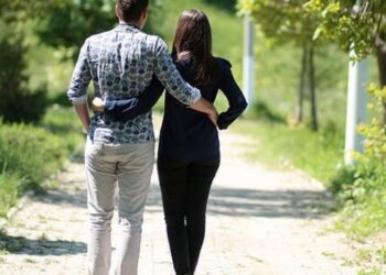 Si ndikon diferenca në moshë mes partnerëve në suksesin e martesës –