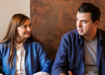 Ndëshkoni zyrtarët dhe ish-zyrtarët e korruptuar –