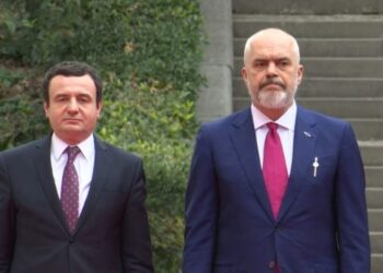 Dy republika një komb… –