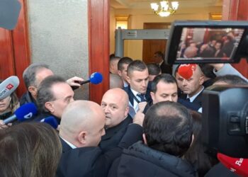 Seanca e së hënës, skenari i opozitës dhe masat e Gardës –