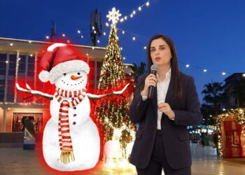 Sako gati për Krishtlindje, jep 123 MLN lekë për plakun prej dëbore –